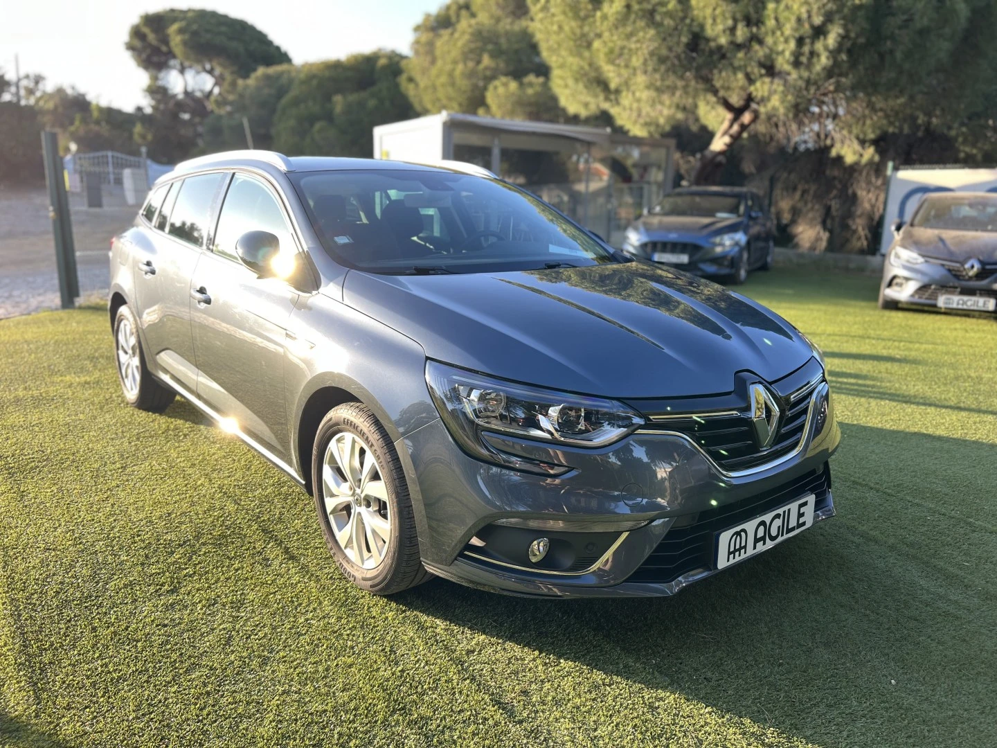 Renault Mégane Sport Tourer 1.5 Blue dCi Limited C/PM+Pneu