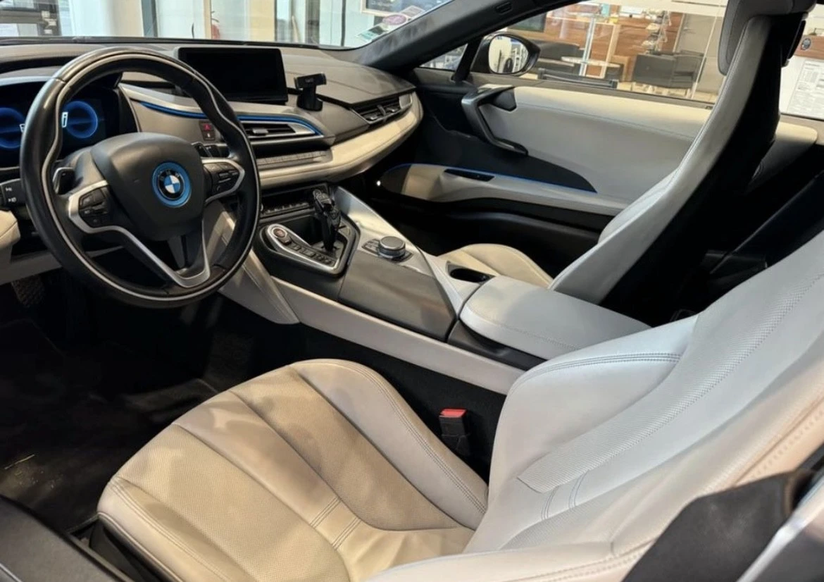 BMW i8 Standard