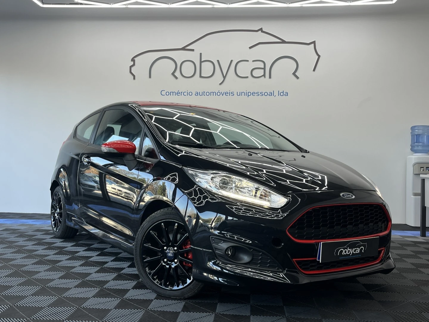 Ford Fiesta 1.0 T EcoBoost STLine Black&amp;RED