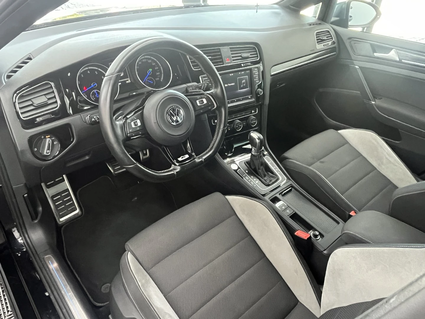 VW Golf 2.0 TSI R DSG