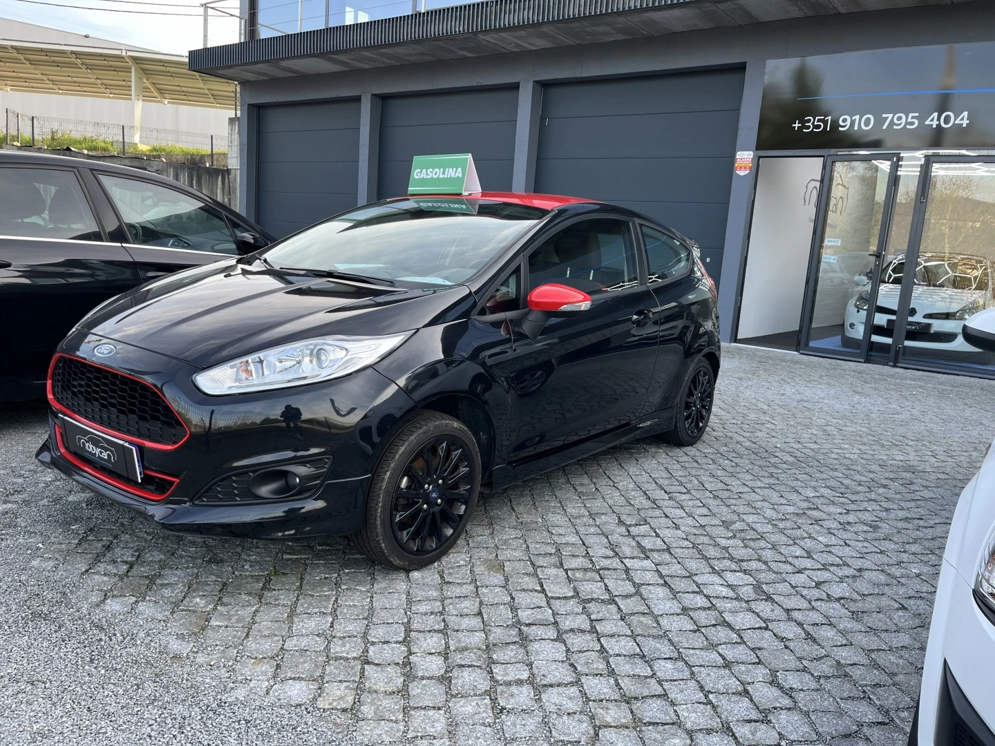 Ford Fiesta 1.0 T EcoBoost STLine Black&amp;RED