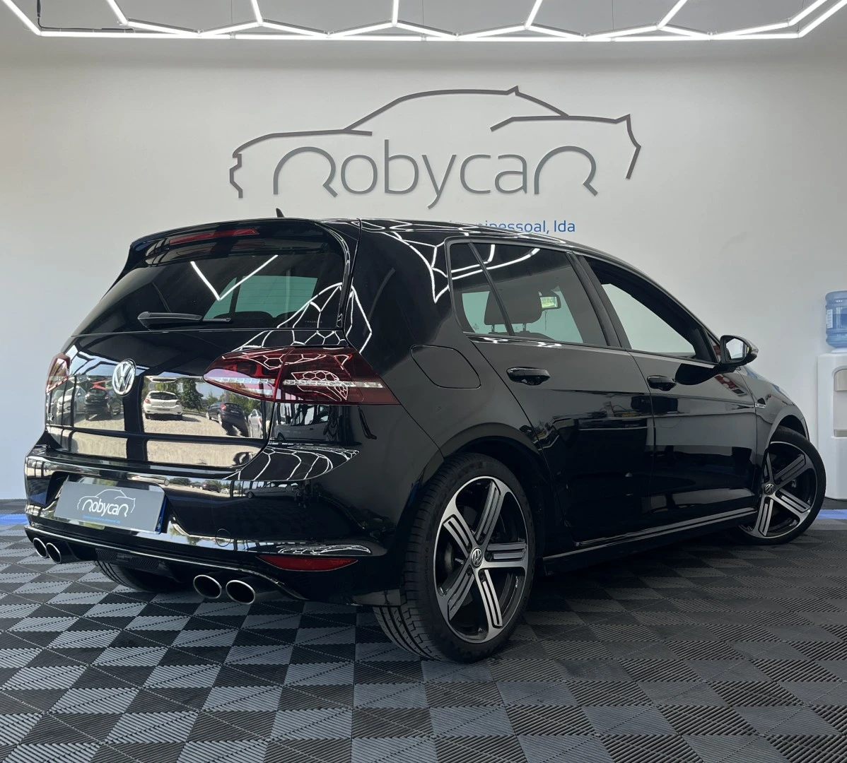 VW Golf 2.0 TSI R DSG