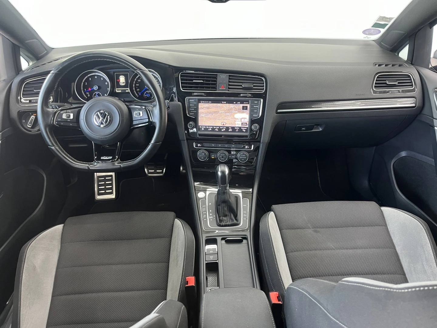 VW Golf 2.0 TSI R DSG