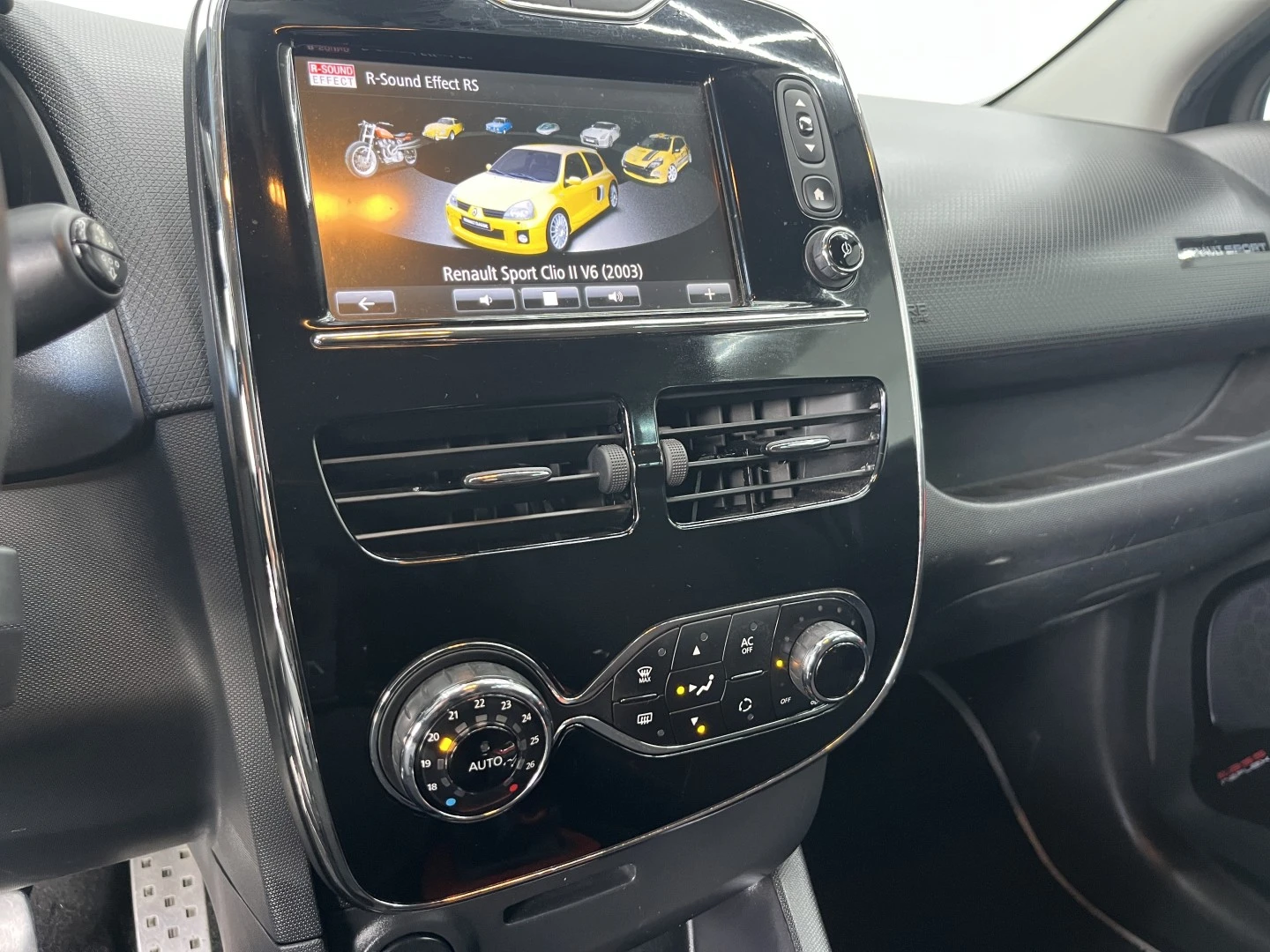 Renault Clio 1.6 T RS EDC