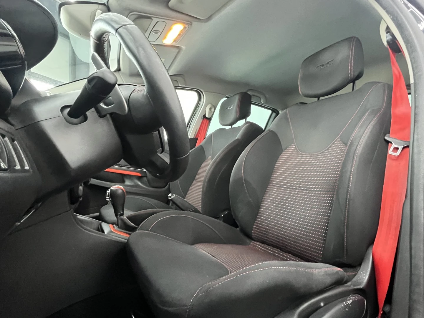 Renault Clio 1.6 T RS EDC