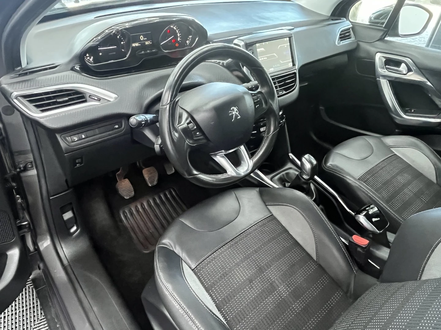 Peugeot 2008 1.2 PureTech Allure