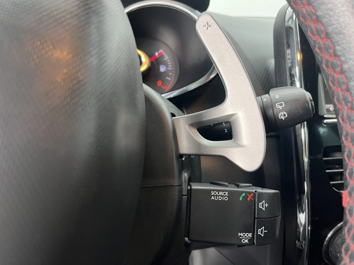 Renault Clio 1.6 T RS EDC
