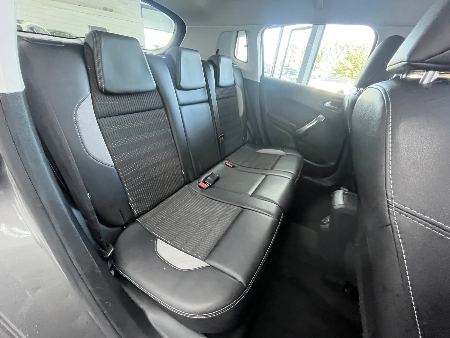 Peugeot 2008 1.2 PureTech Allure