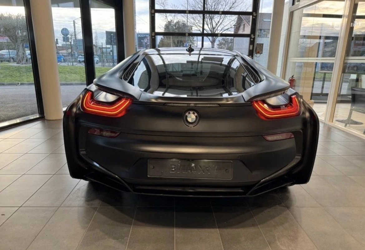 BMW i8 Standard