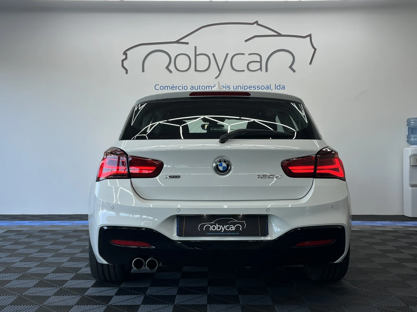 BMW 120 d xDrive Advantage