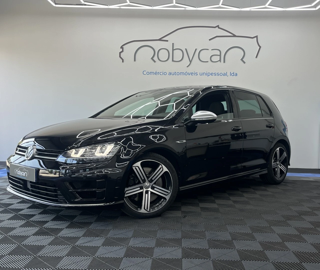 VW Golf 2.0 TSI R DSG