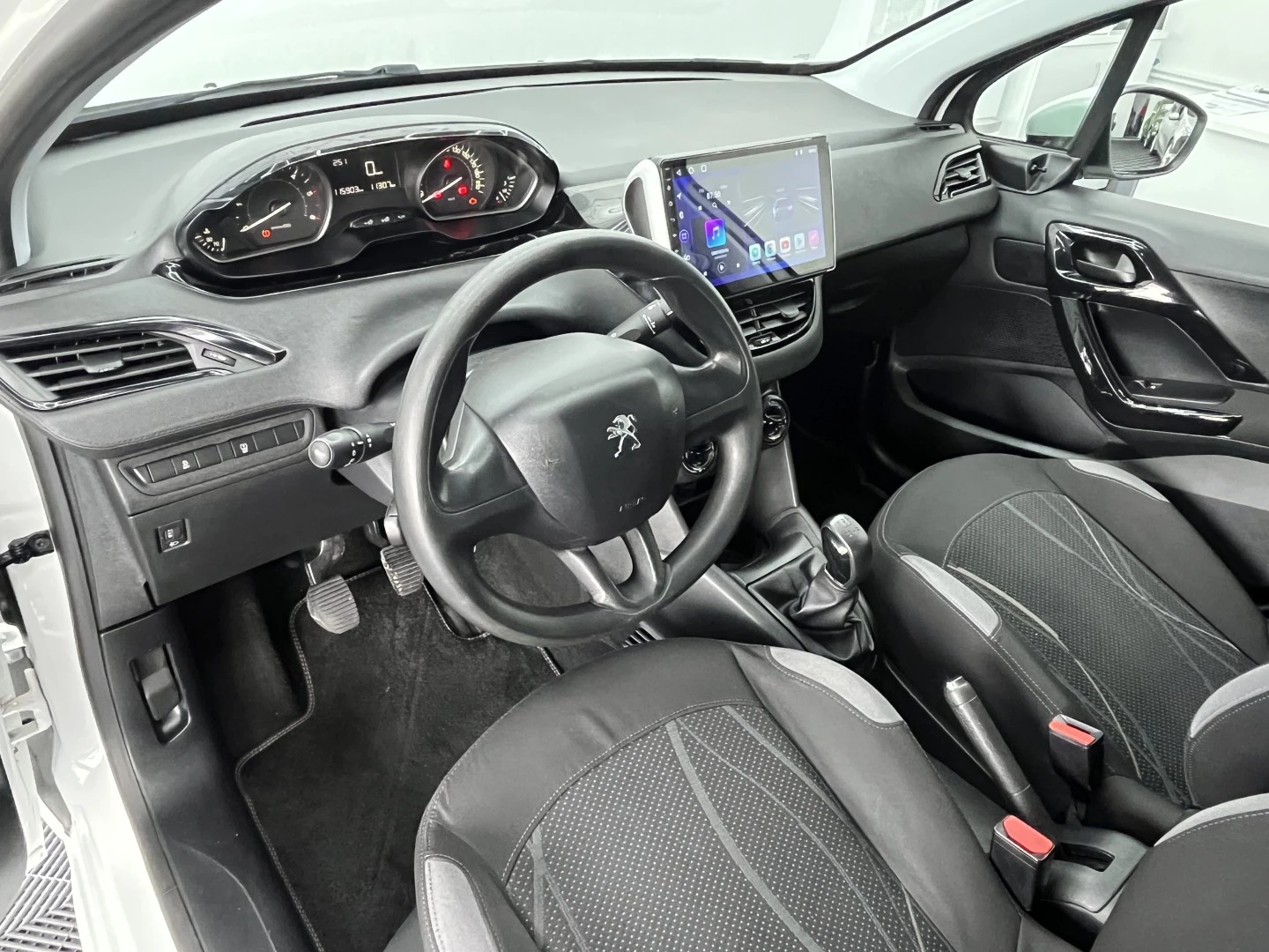 Peugeot 208 1.6 BlueHDi Active