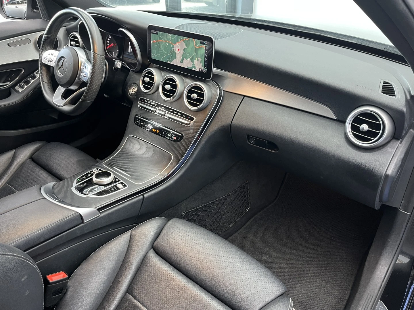 Mercedes-Benz C 200 AMG