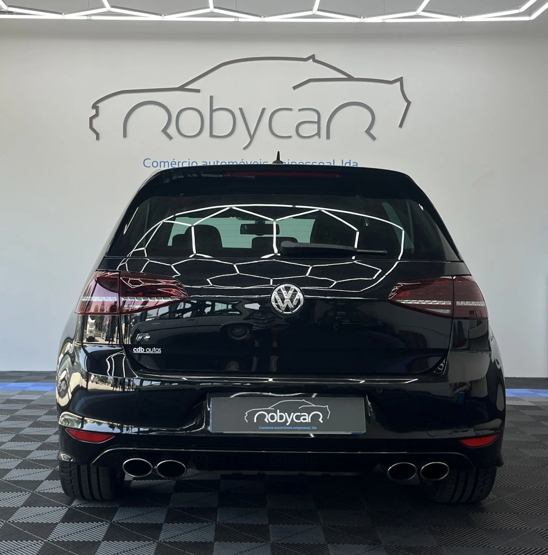VW Golf 2.0 TSI R DSG