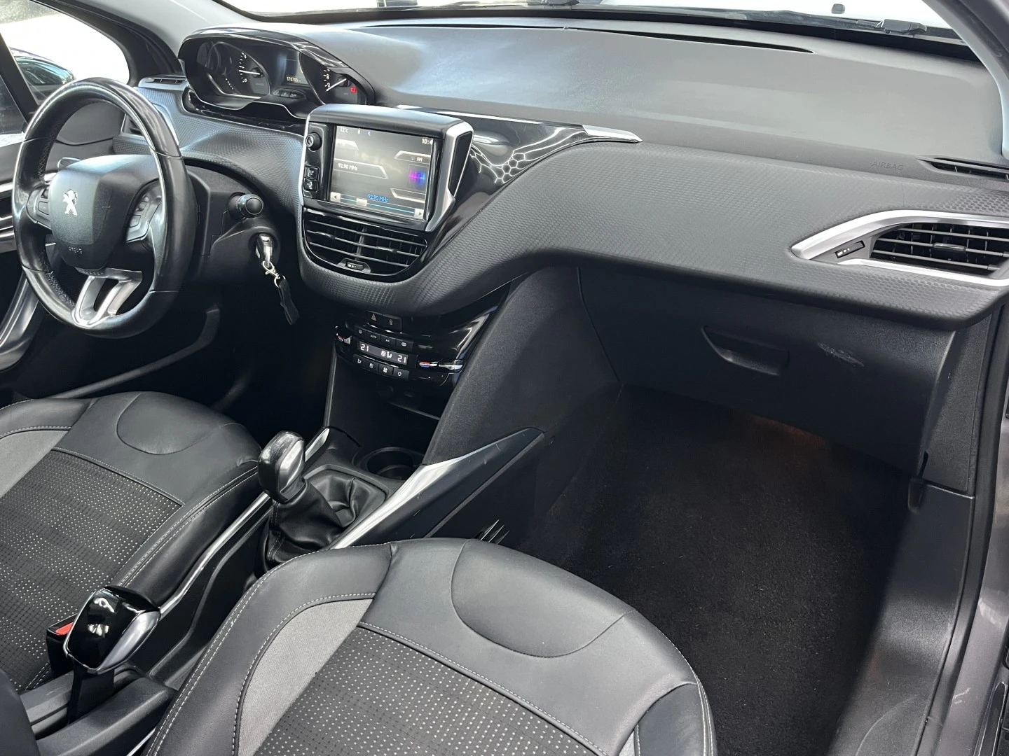 Peugeot 2008 1.2 PureTech Allure