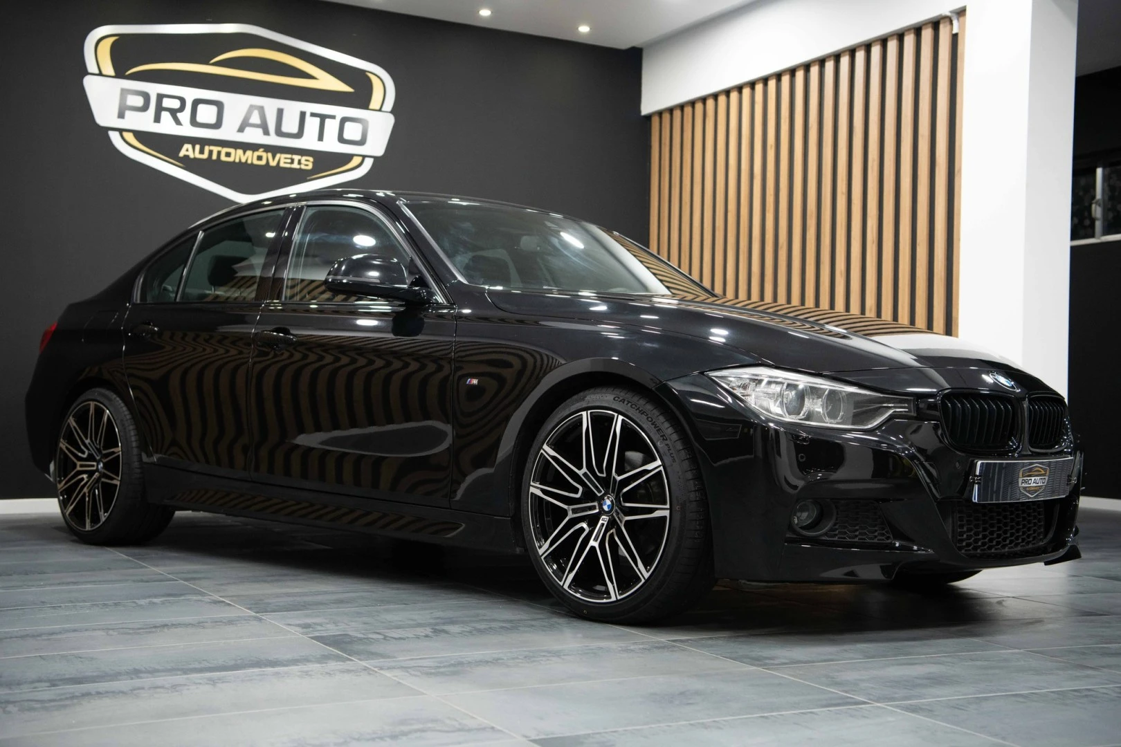 BMW 318 PACK M