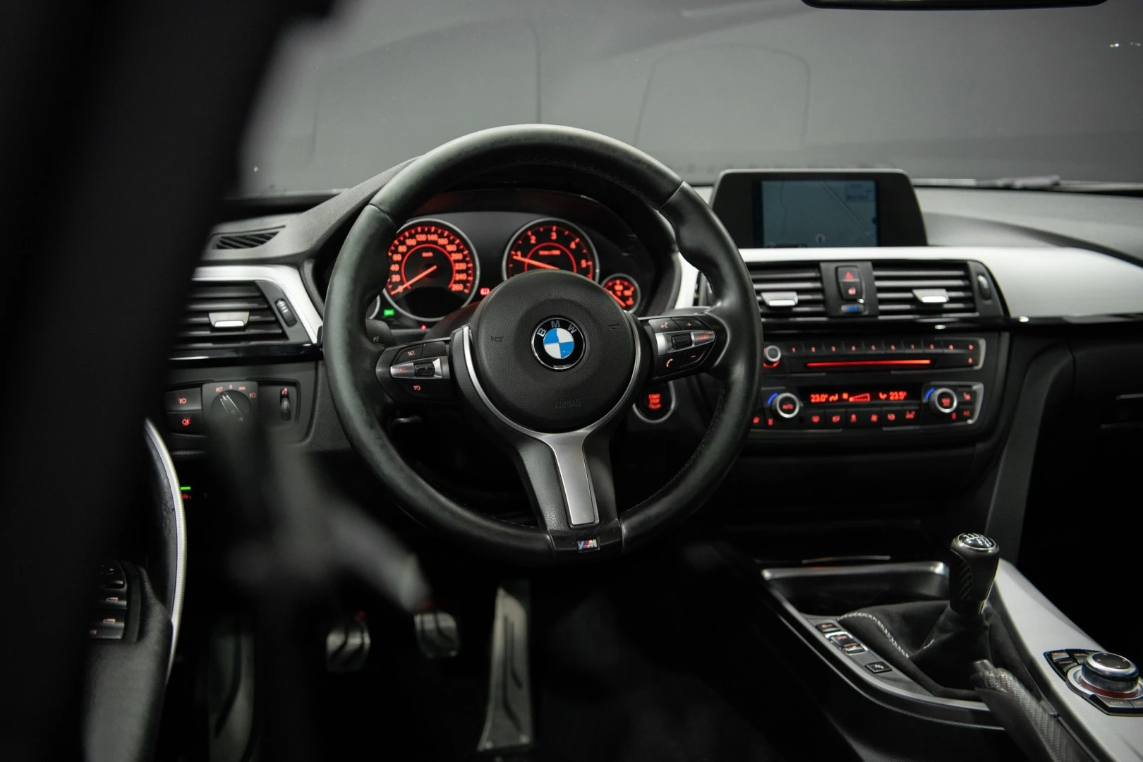 BMW 318 PACK M