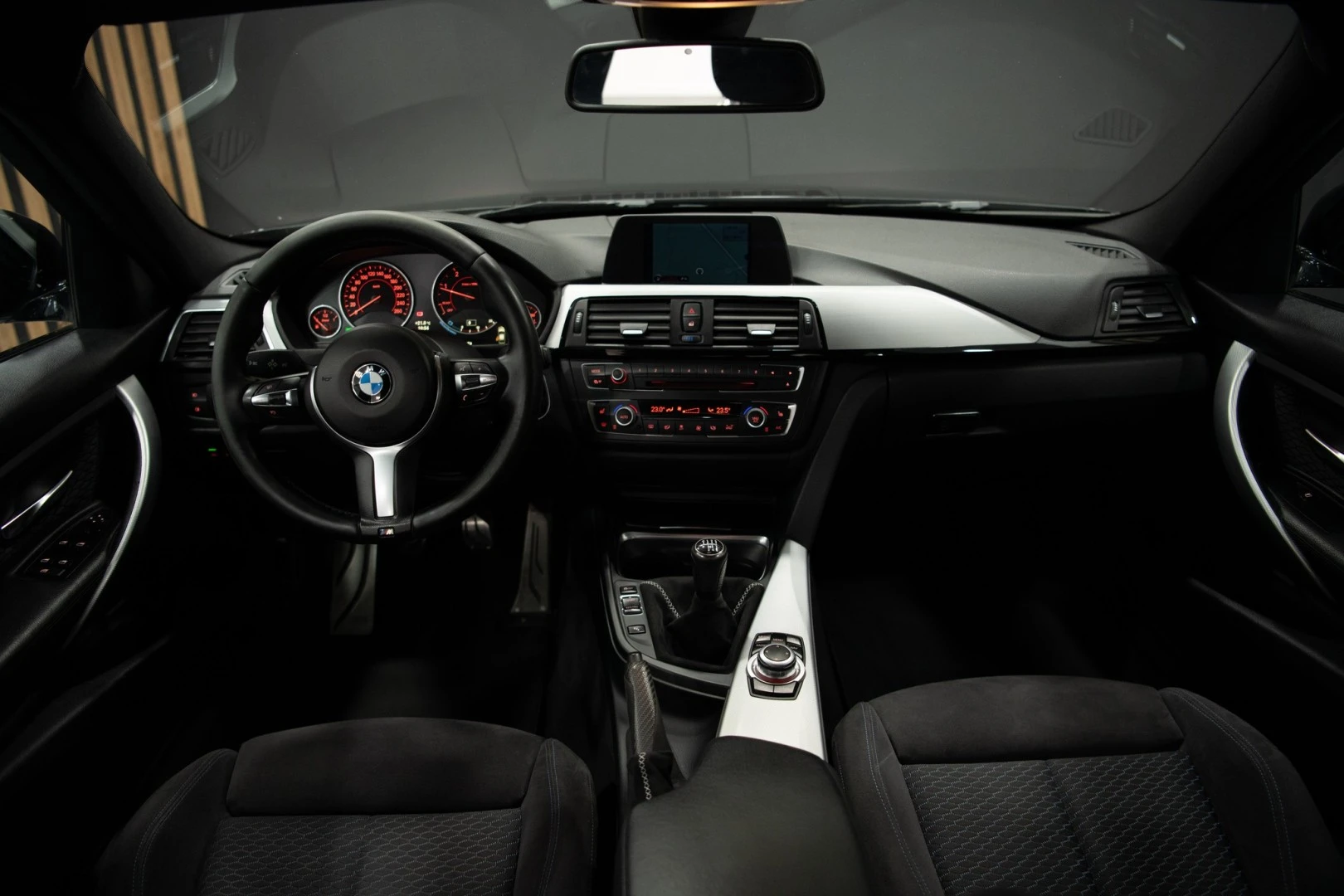 BMW 318 PACK M