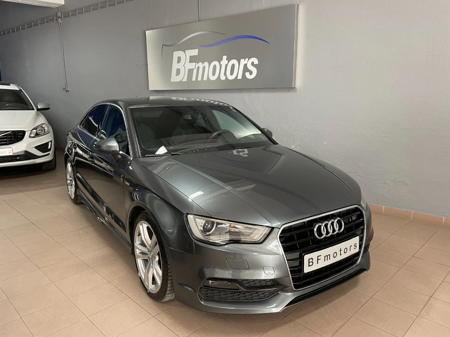 Audi A3 Limousine 1.6 TDI S-line