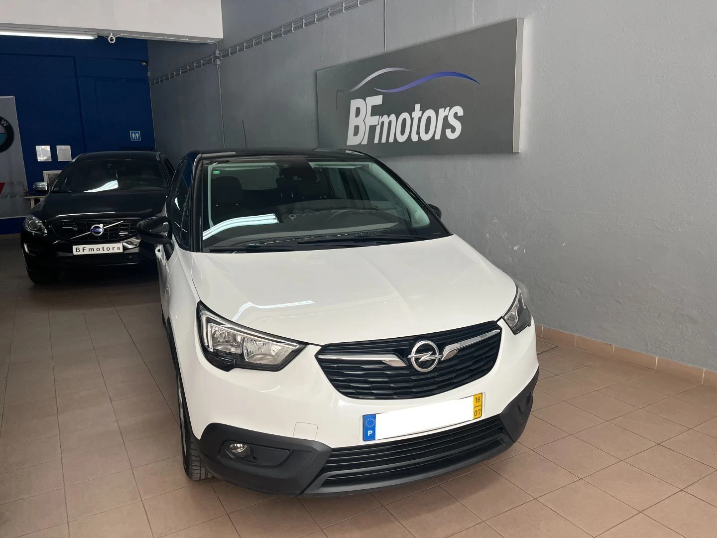 Opel Crossland X 1.2 Business Edition