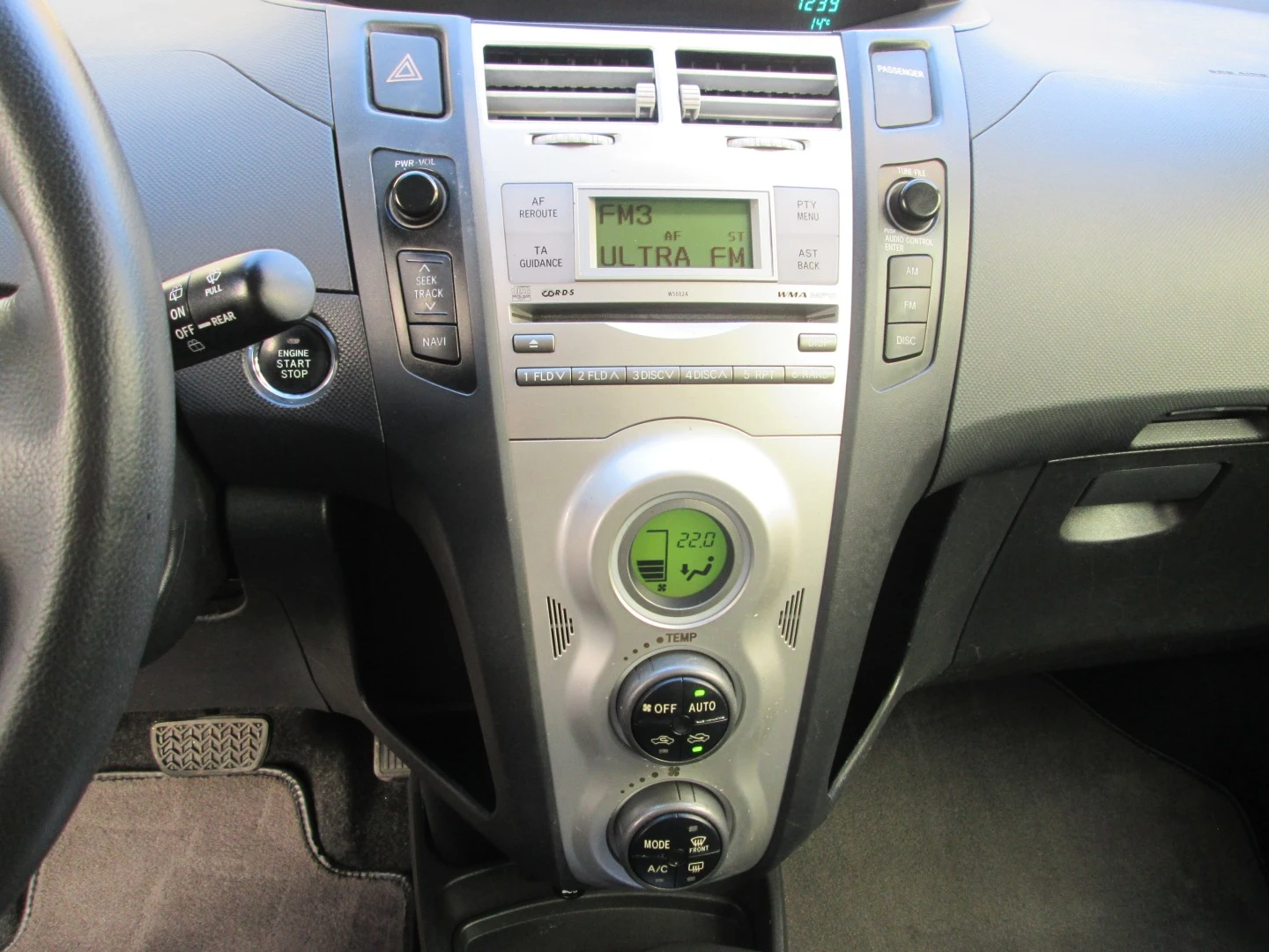 Toyota Yaris 1.0 VVT-i Sol High Pack MMT