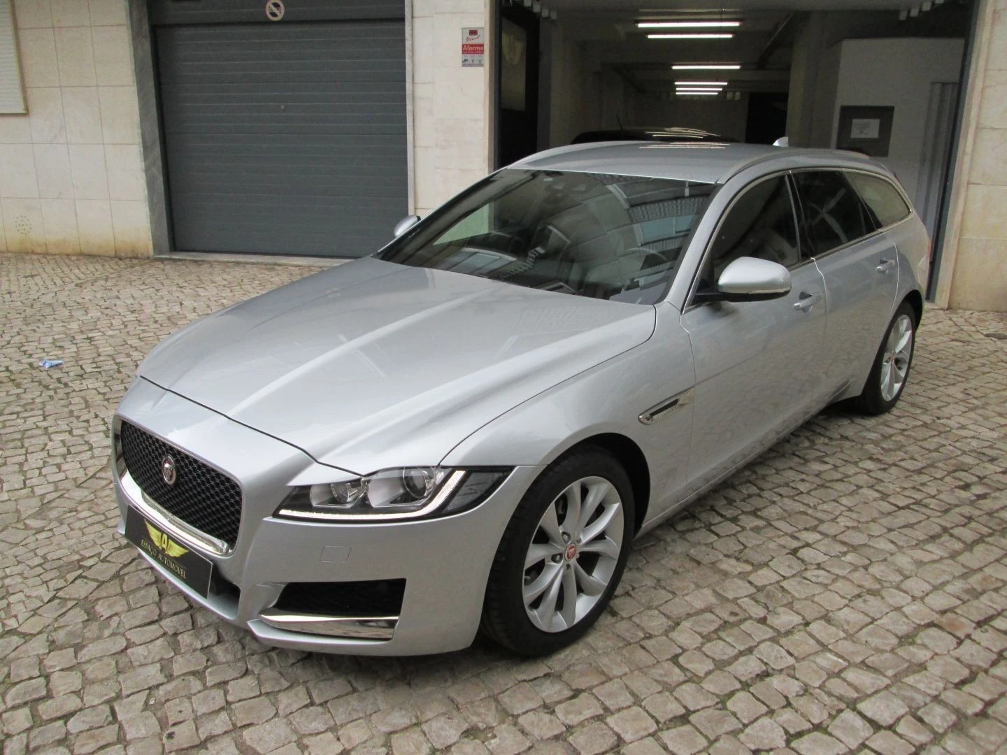 Jaguar XF Sportbrake 2.0 D R-Sport AWD Aut.