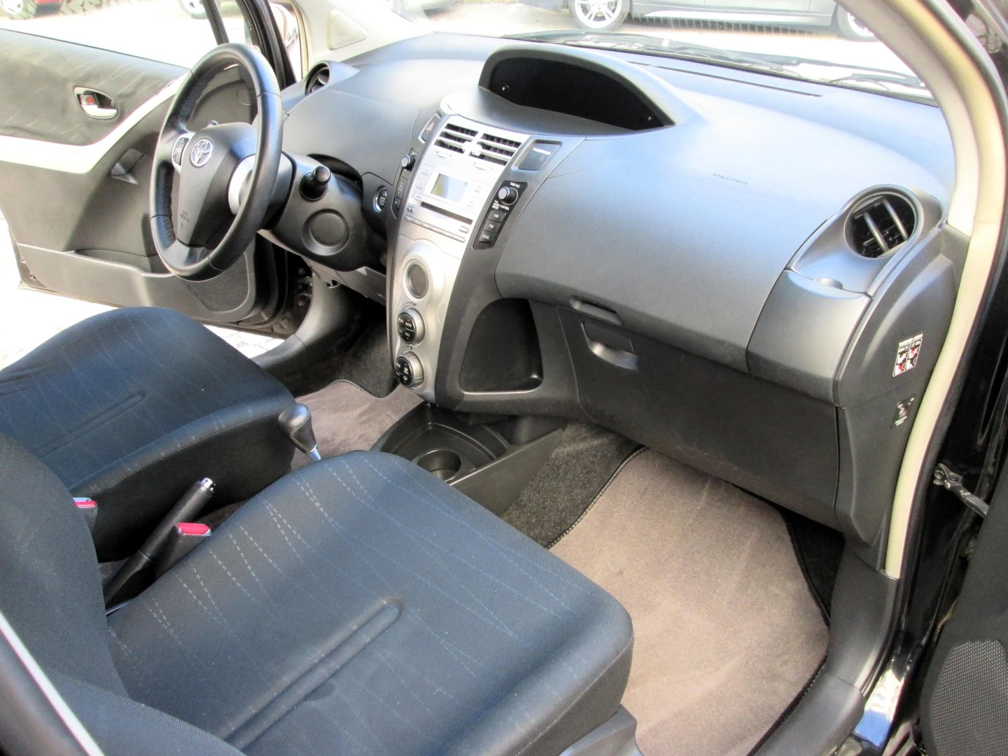 Toyota Yaris 1.0 VVT-i Sol High Pack MMT