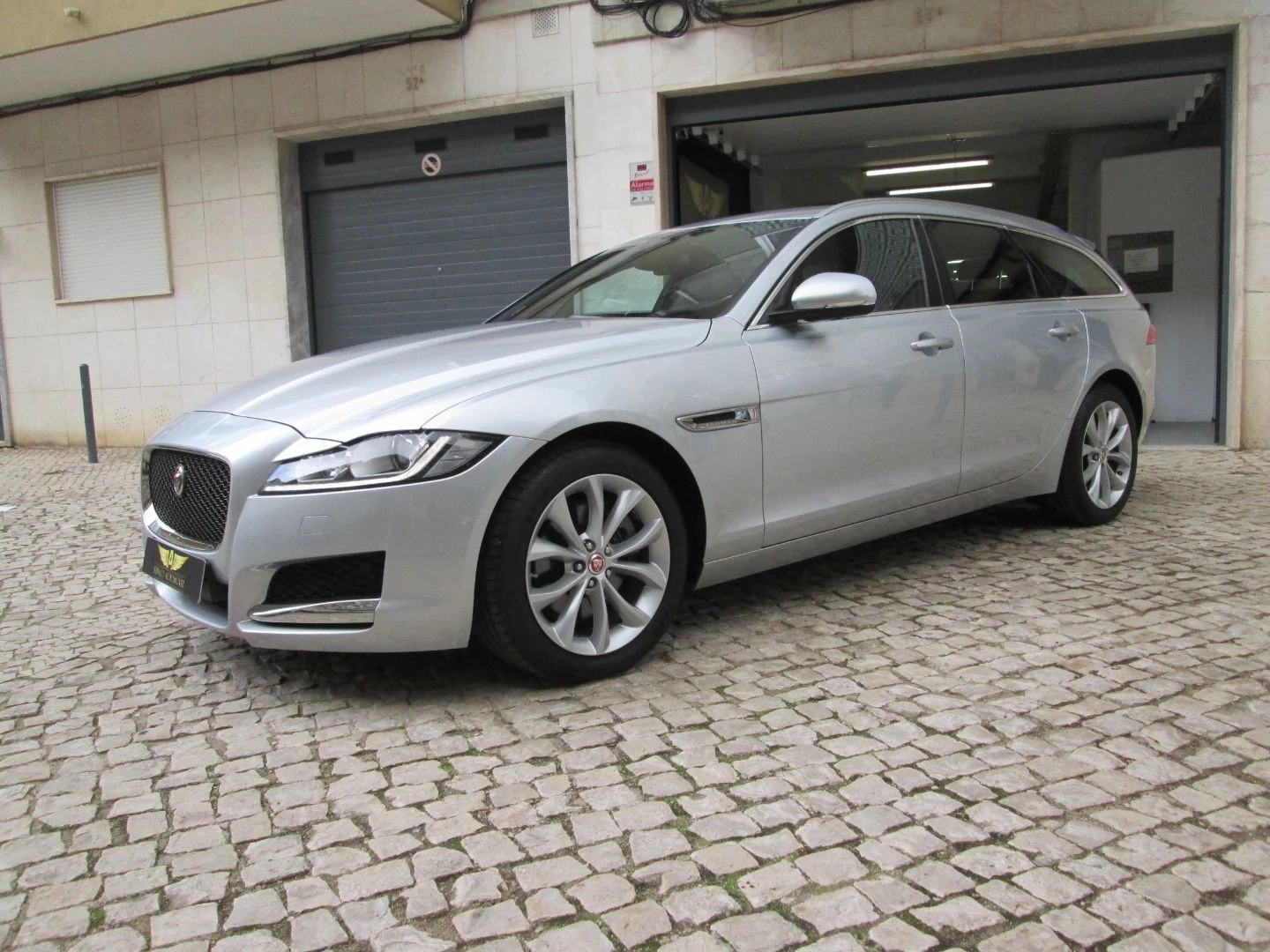 Jaguar XF Sportbrake 2.0 D R-Sport AWD Aut.