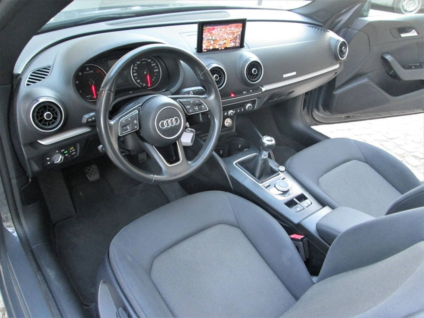 Audi A3 Cabrio 1.6 TDi Sport