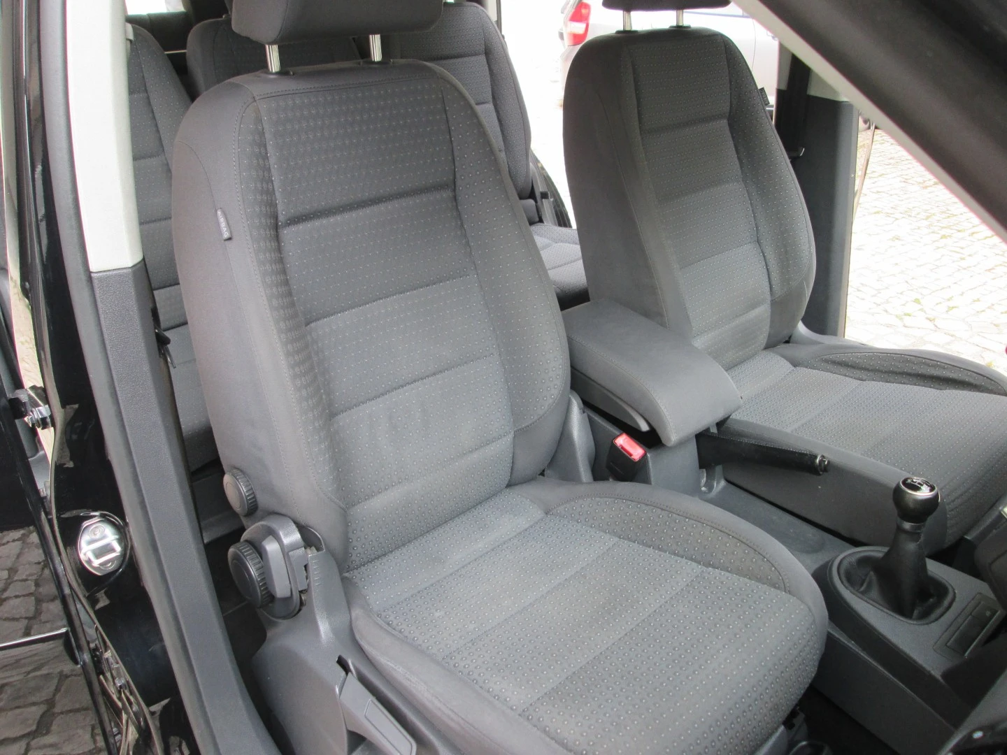 VW Touran 1.9 TDi Highline 7L