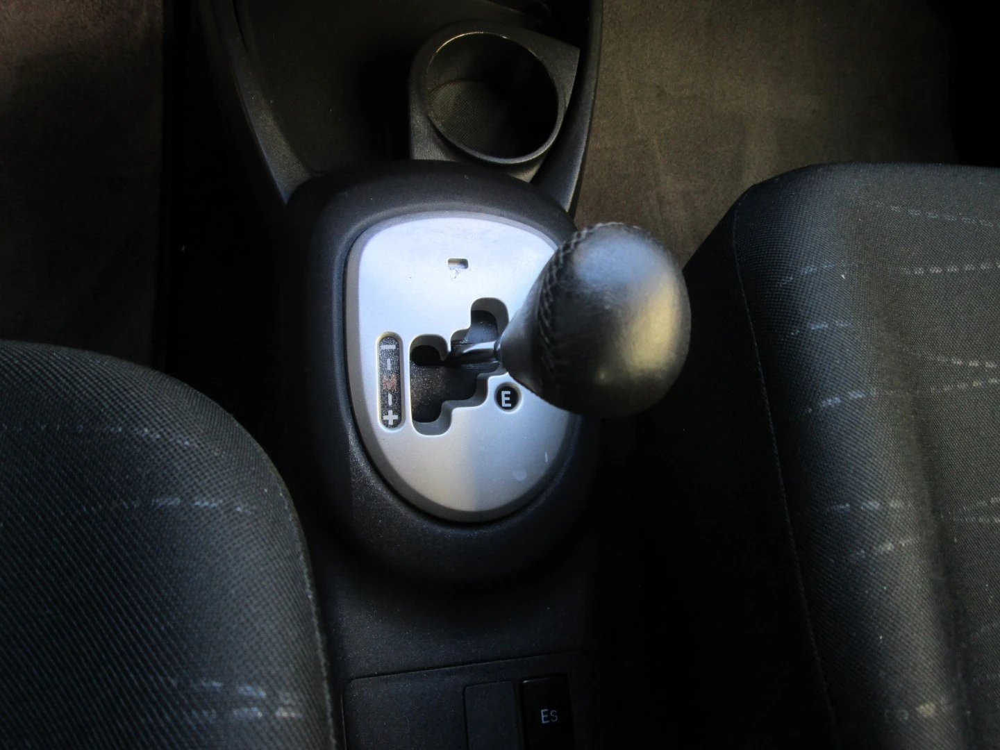 Toyota Yaris 1.0 VVT-i Sol High Pack MMT