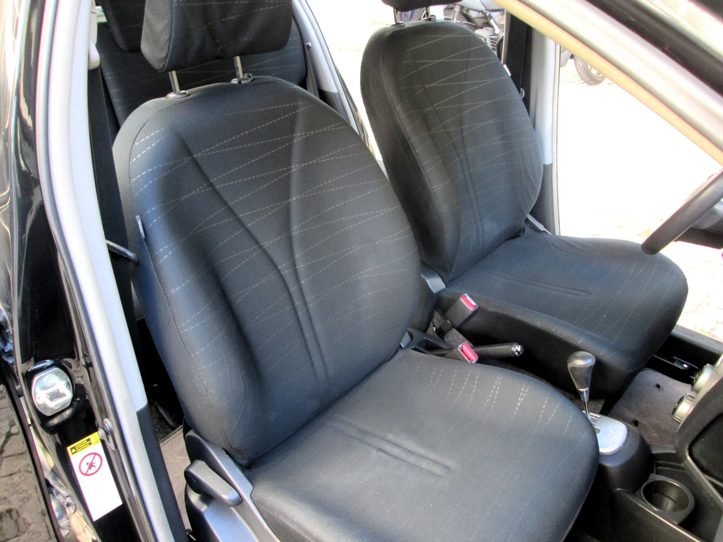 Toyota Yaris 1.0 VVT-i Sol High Pack MMT