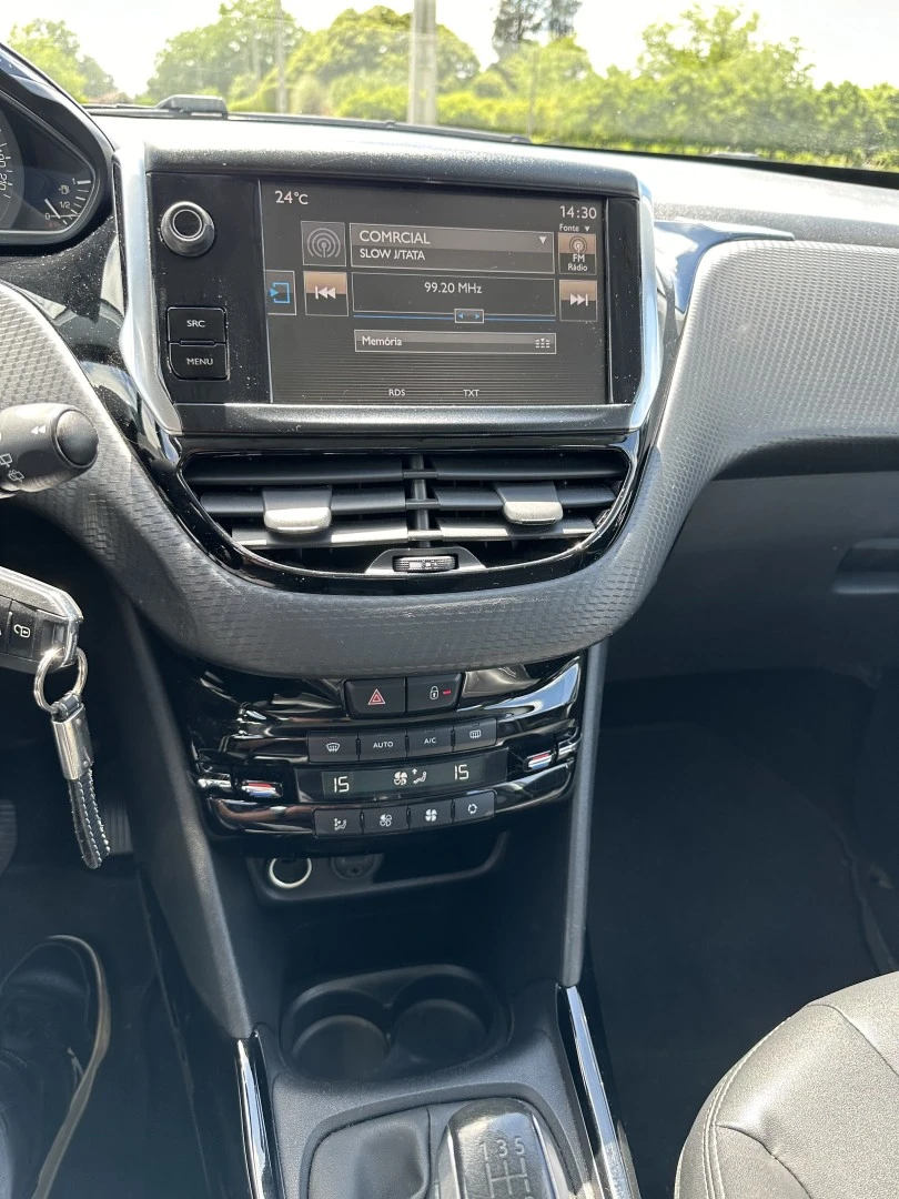 Peugeot 2008 1.2 PureTech Style