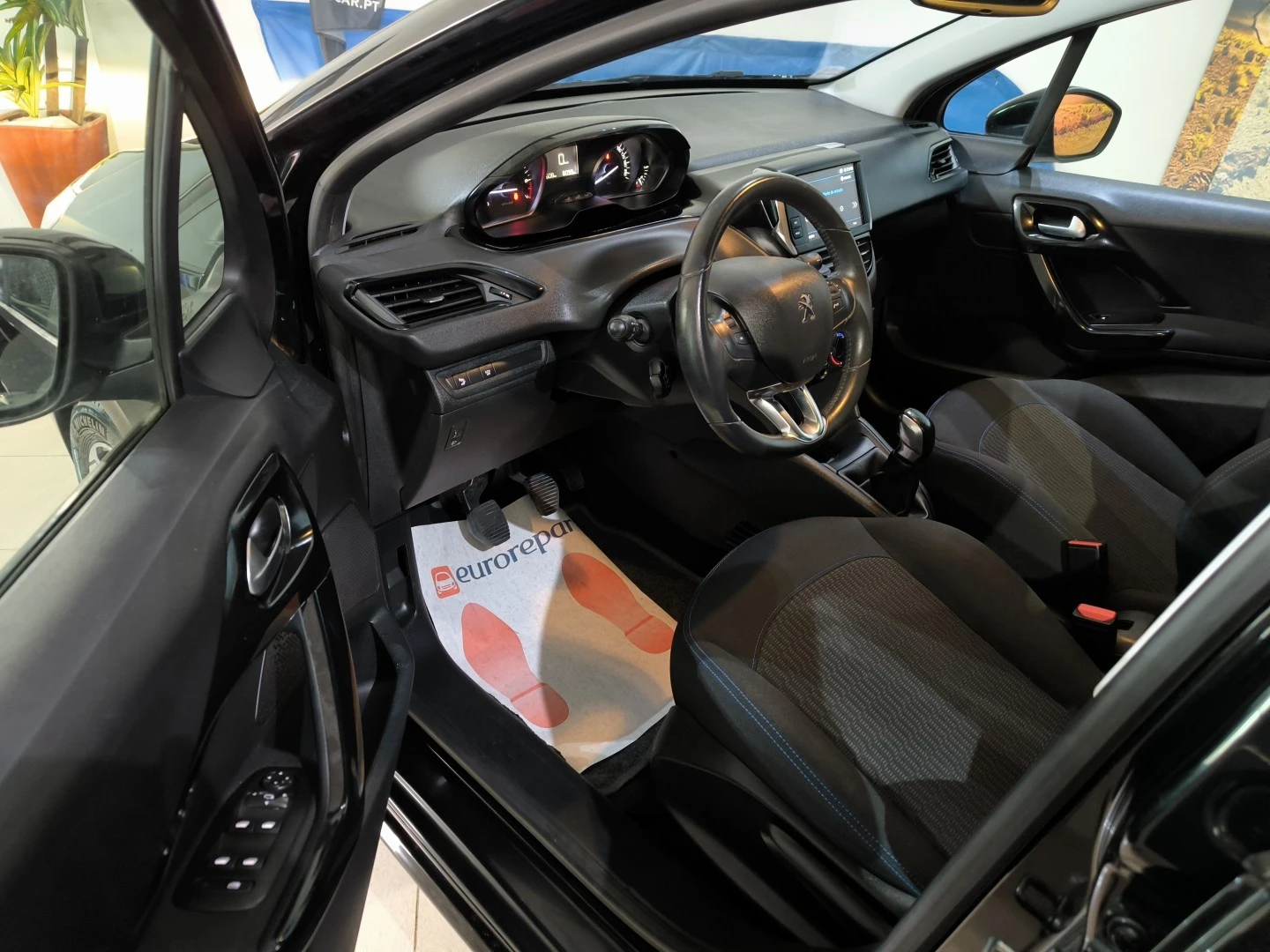Peugeot 208 PureTech 82 Start &amp; Stop Style