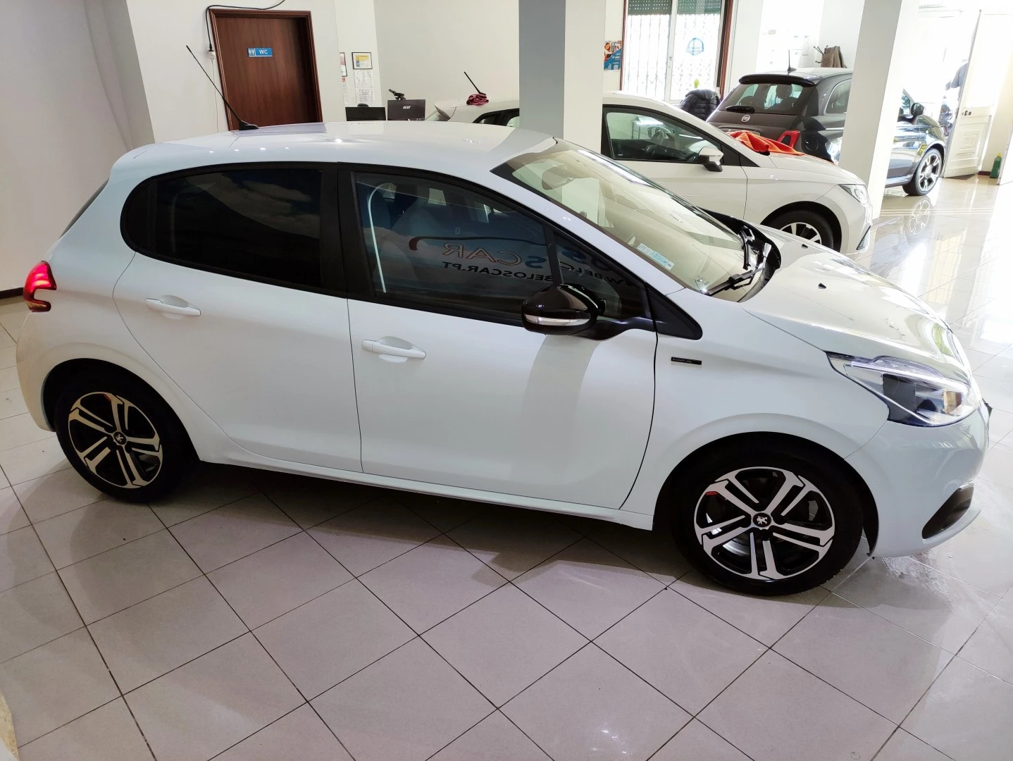 Peugeot 208 PureTech 82 Start &amp; Stop Active
