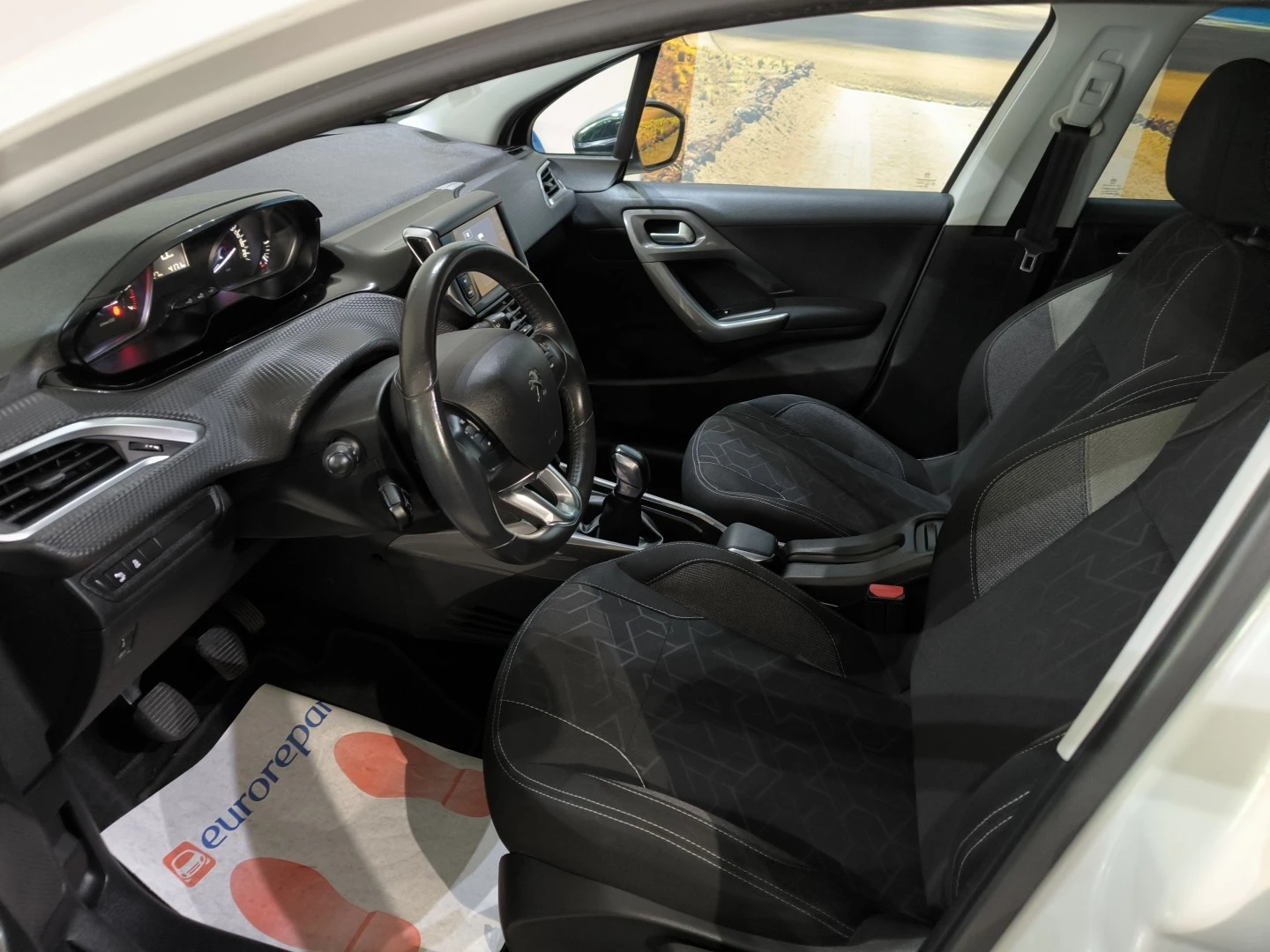 Peugeot 2008 1.2 PureTech Style