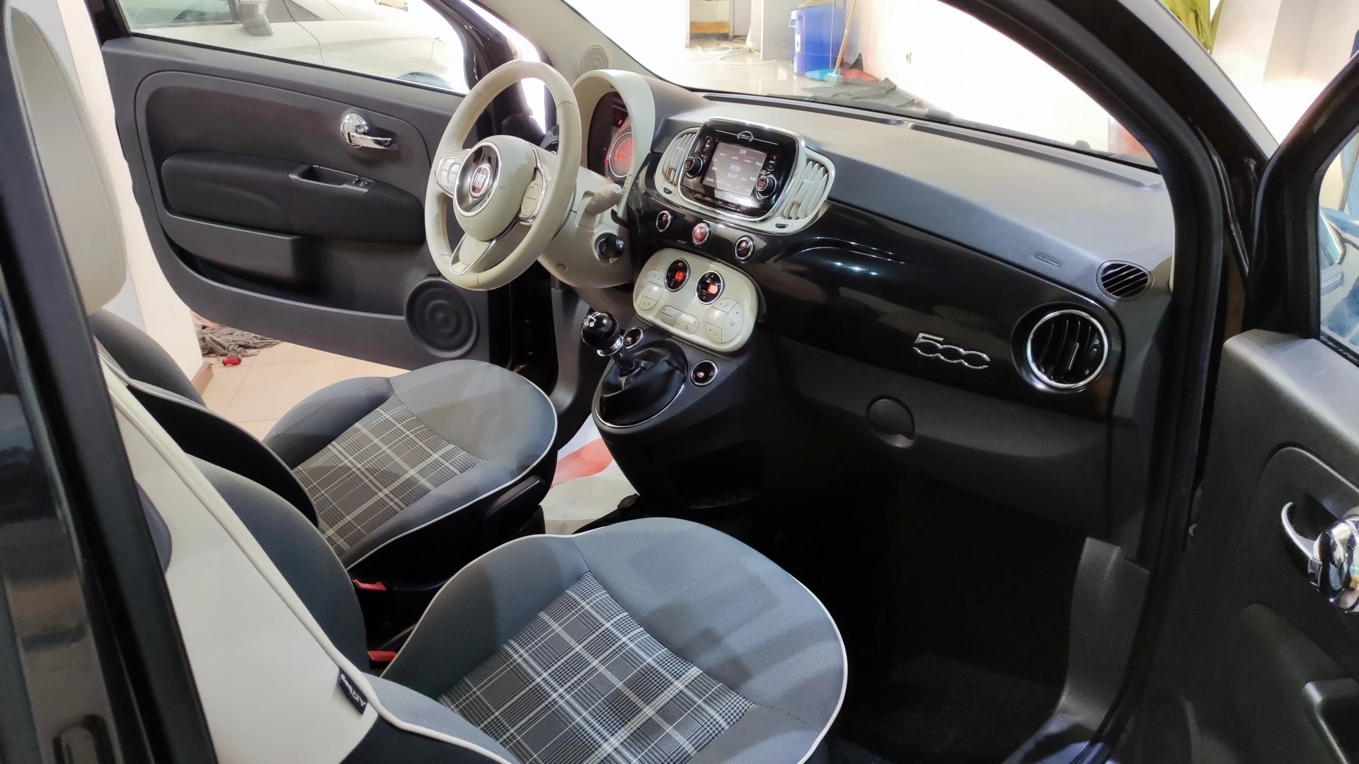 Fiat 500 LOUNGE