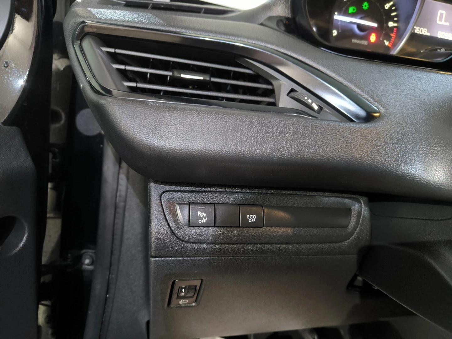 Peugeot 208 PureTech 82 Start &amp; Stop Style