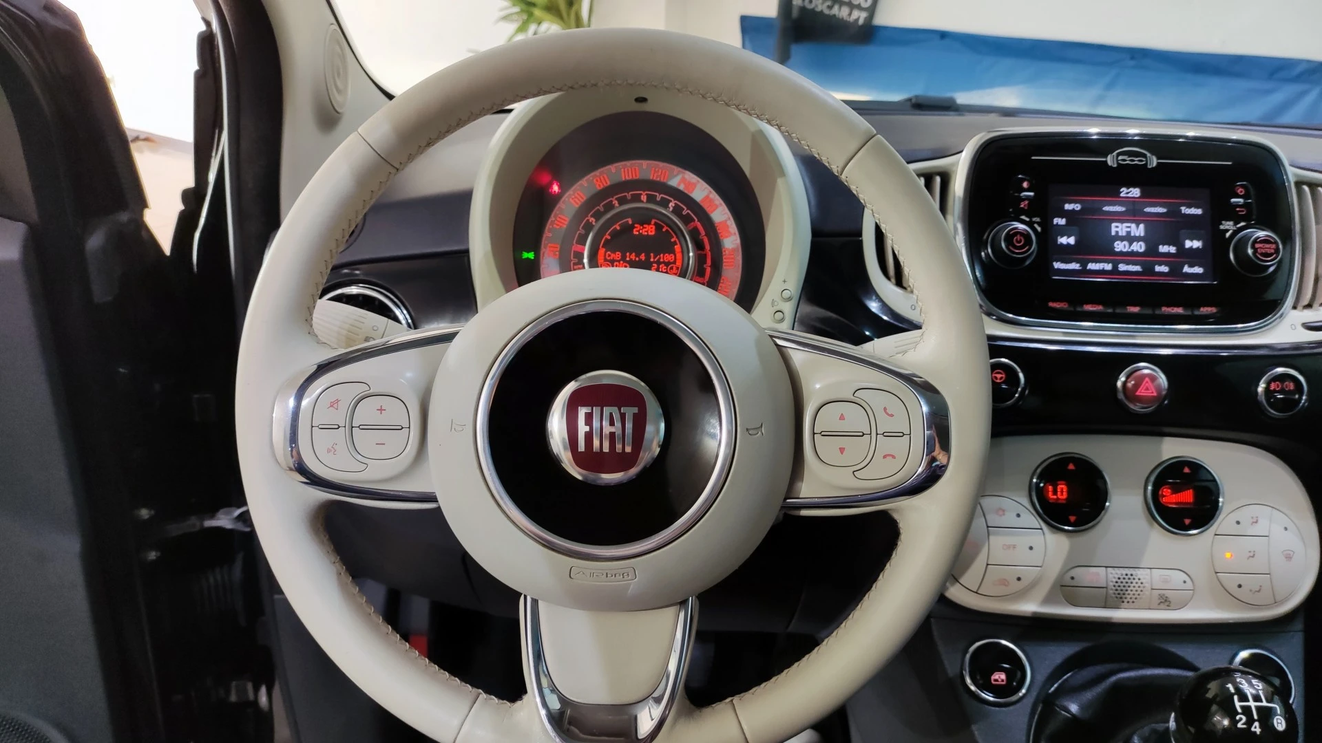 Fiat 500 LOUNGE
