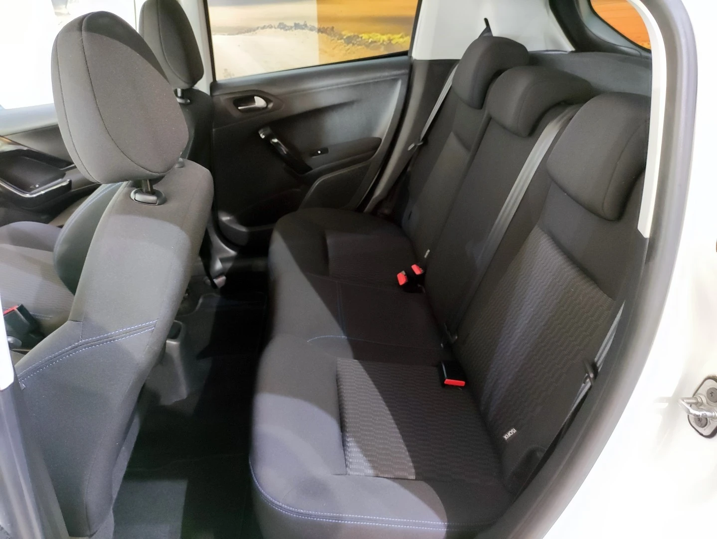 Peugeot 208 PureTech 82 Start &amp; Stop Active