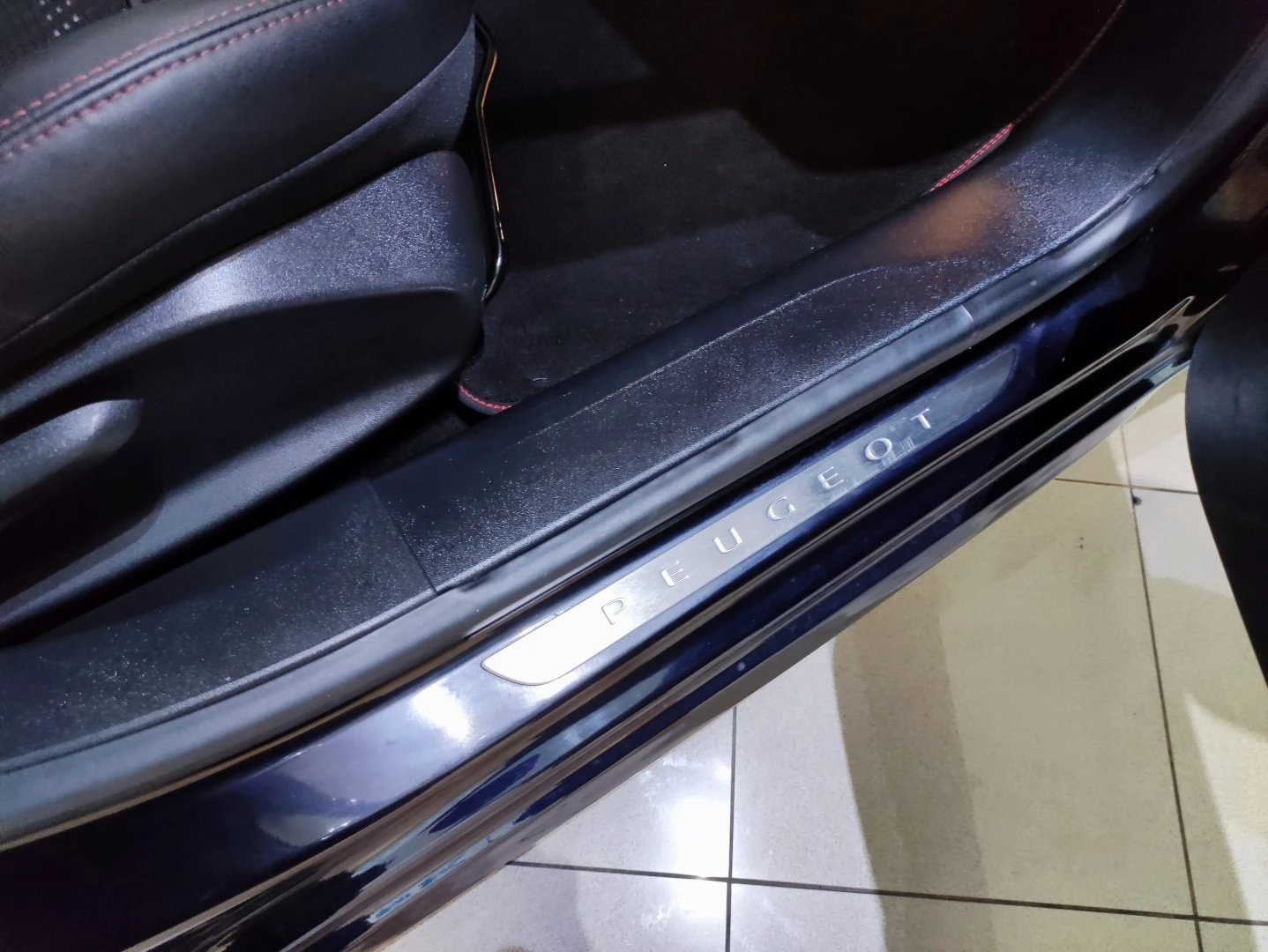Peugeot 208 1.2 PureTech GT Line