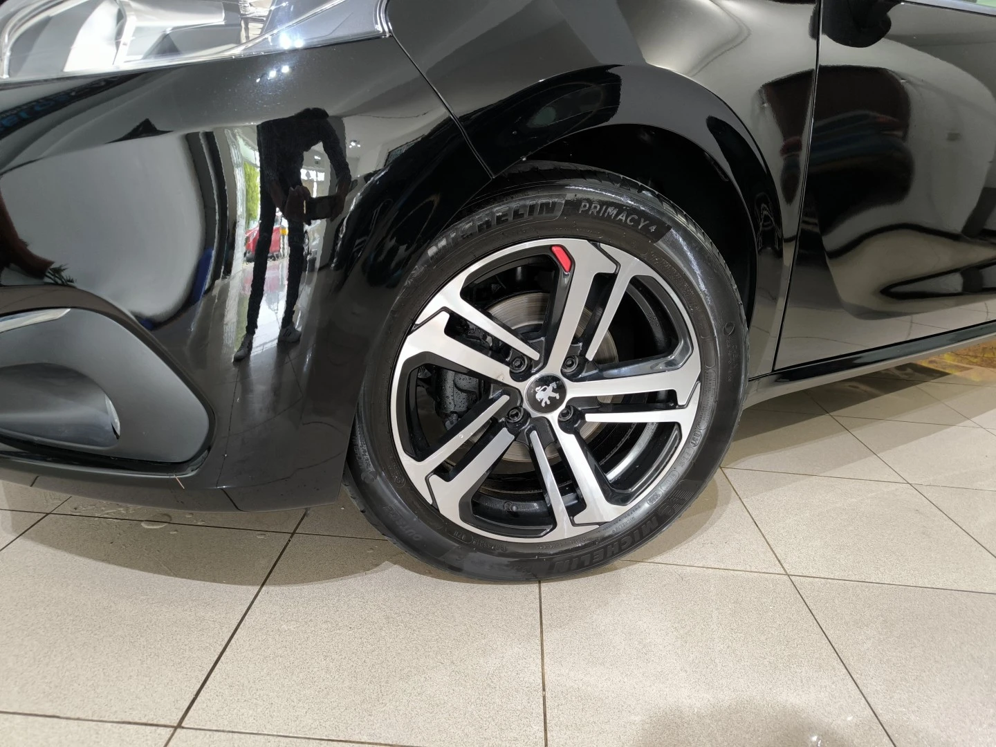 Peugeot 208 PureTech 82 Start &amp; Stop Style