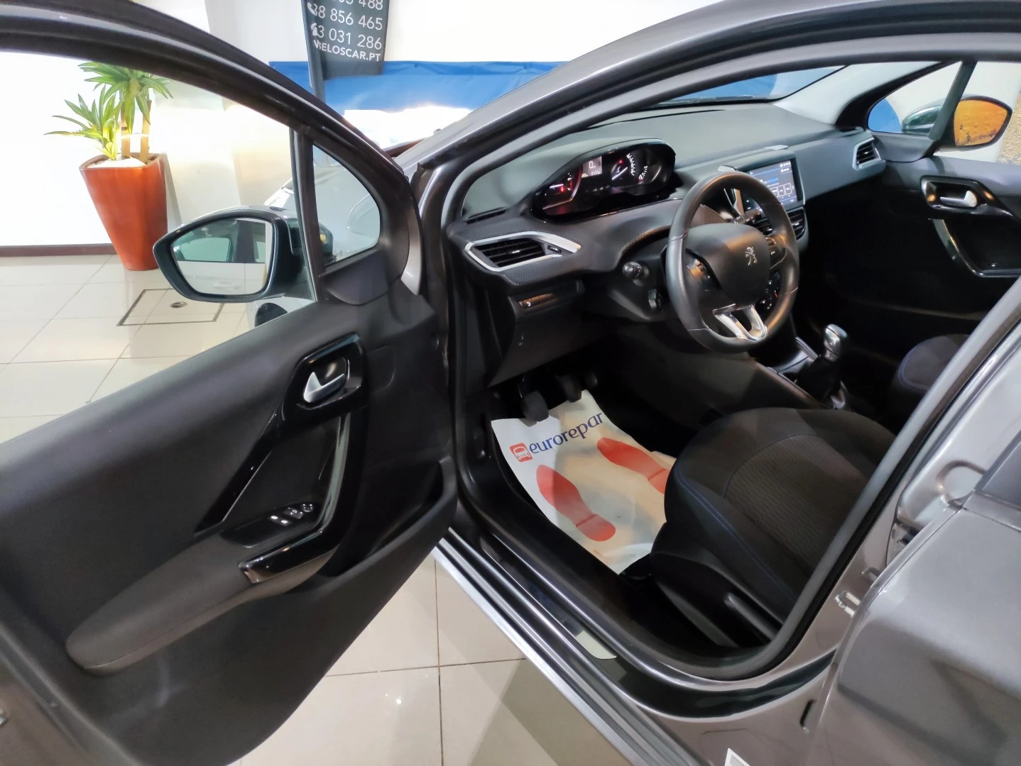 Peugeot 208 PureTech 82 Start &amp; Stop Style