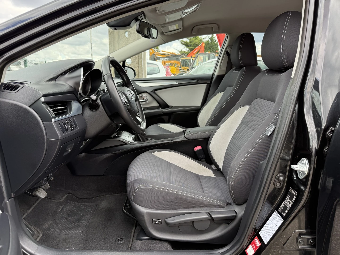 Toyota Avensis SW 2.0 D-4D Sport