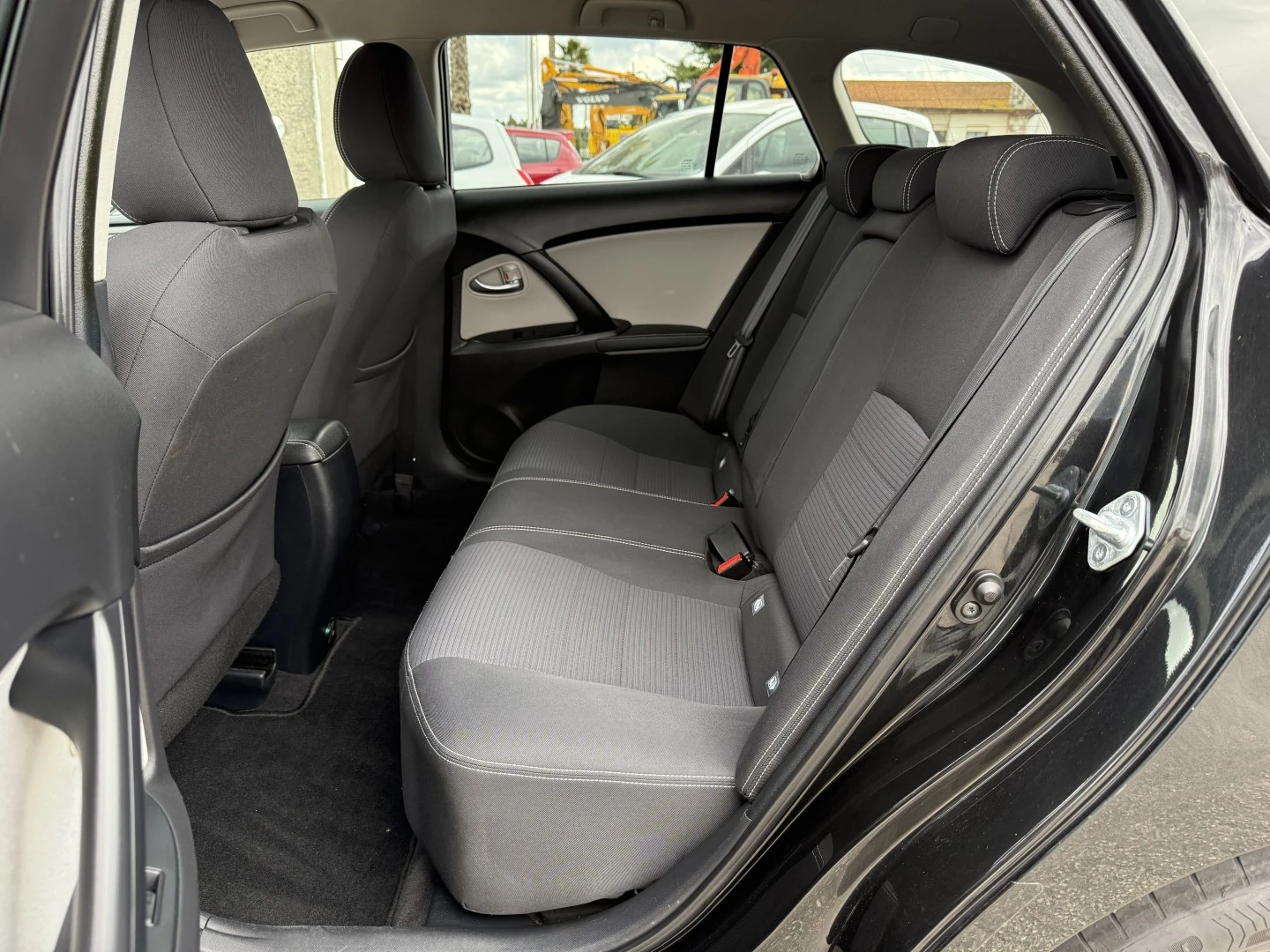 Toyota Avensis SW 2.0 D-4D Sport