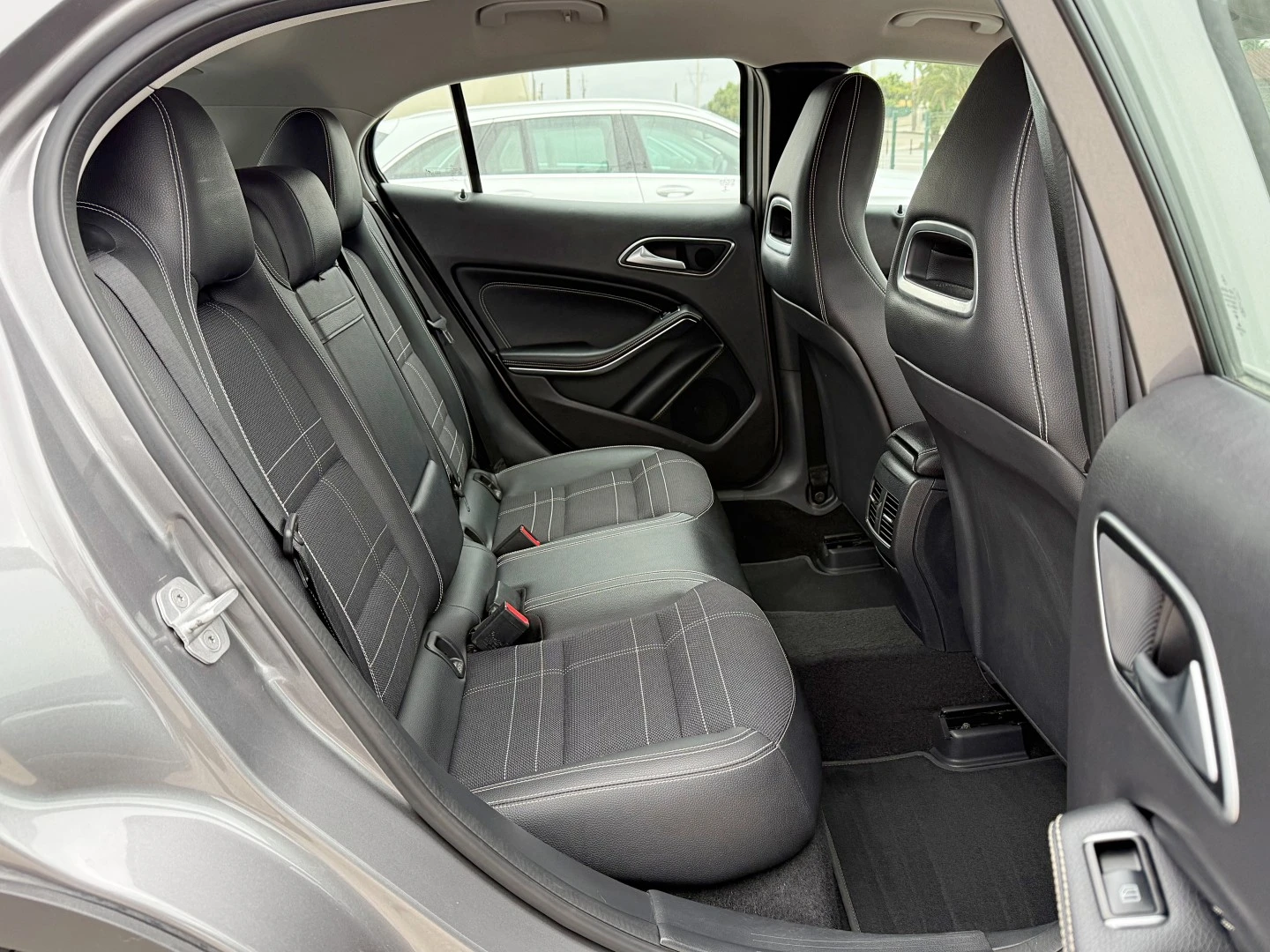 Mercedes-Benz GLA 220 CDI 7G-DCT Urban