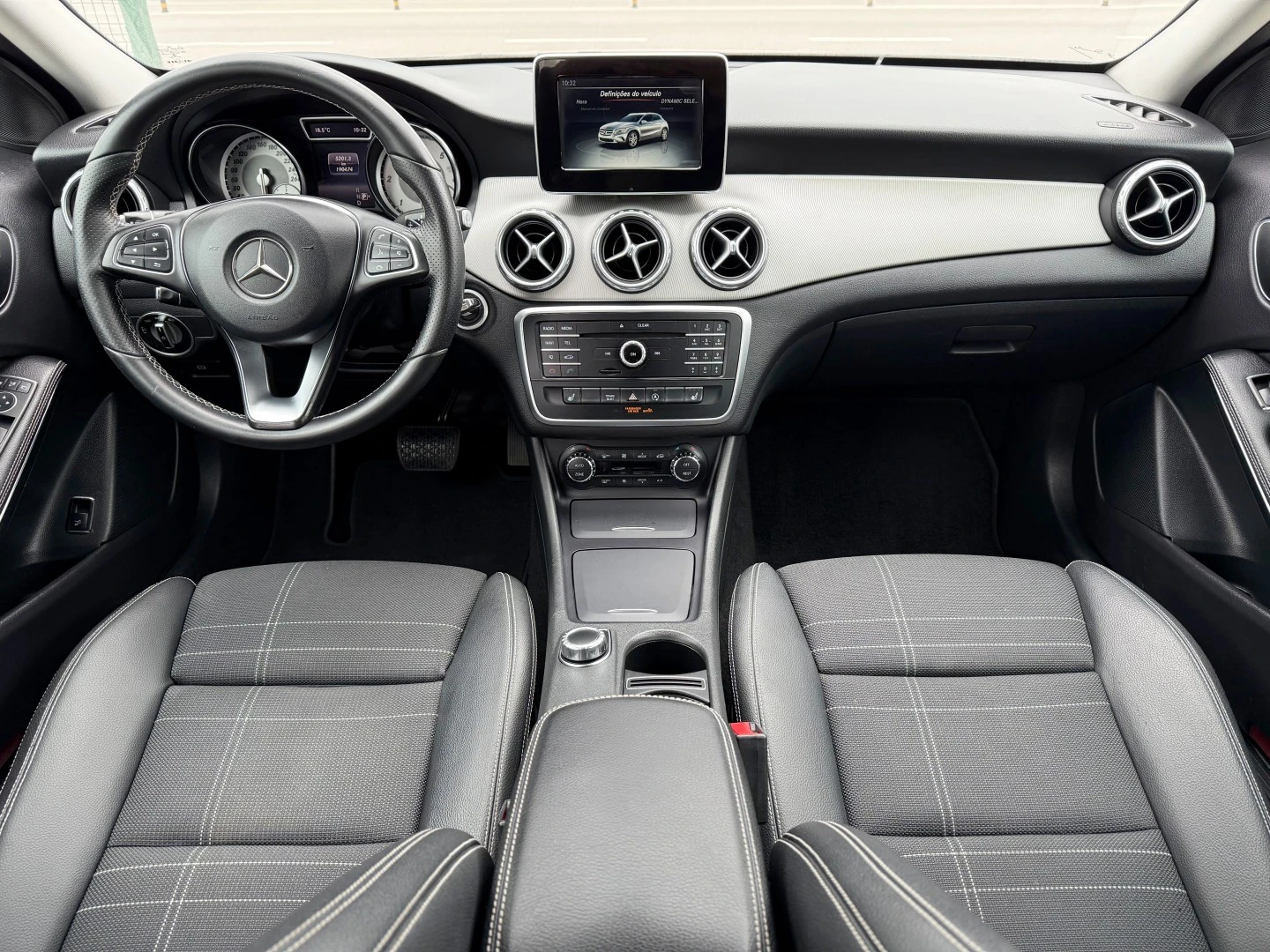 Mercedes-Benz GLA 220 CDI 7G-DCT Urban