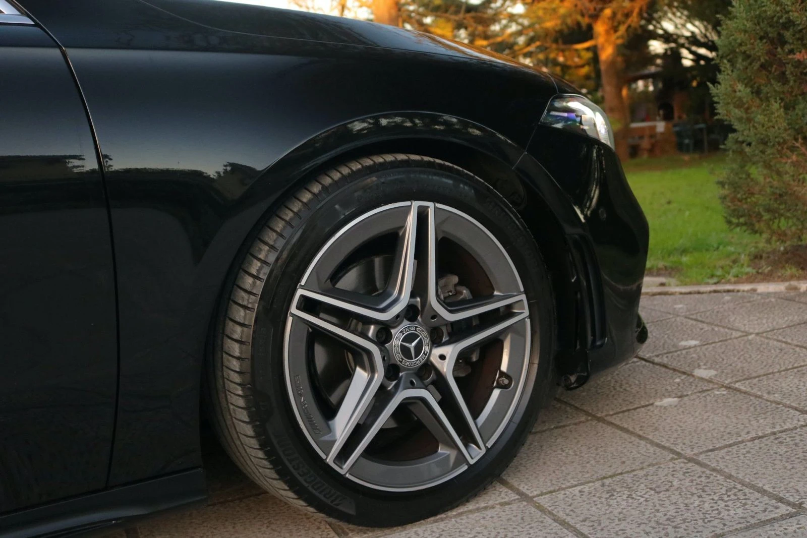 Mercedes-Benz A 160 d AMG Line
