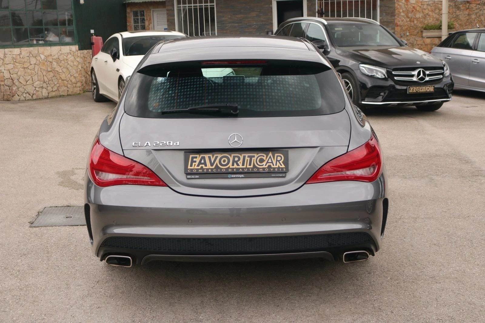 Mercedes-Benz CLA 220 d Shooting Brake AMG Line Aut.
