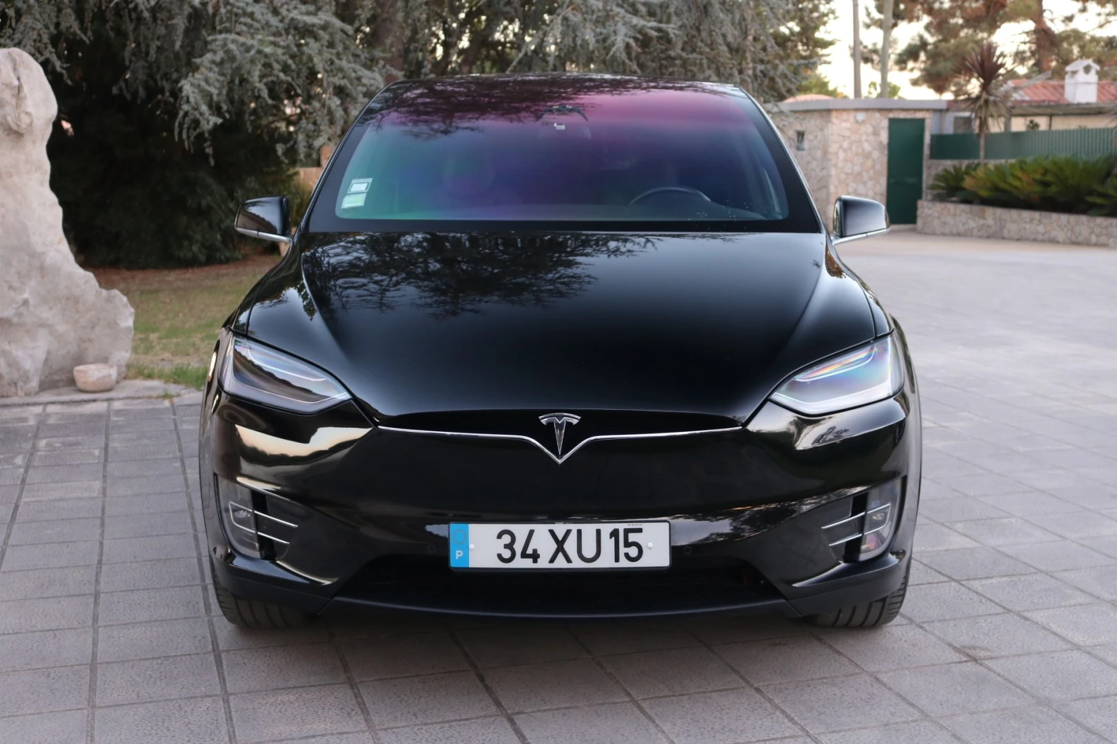 Tesla Model X 75D